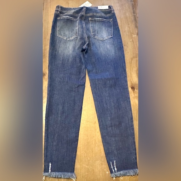 Mid Rise Distressed Ankle Crop Jeans - Picture 3 of 14